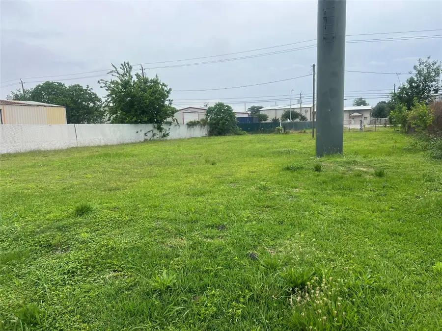 406 Highway 146 N, La Porte, TX 77571 - #3