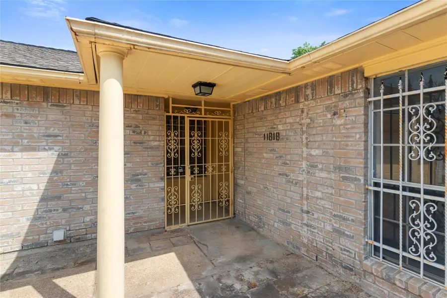 11818 Guadalupe River Drive, Houston, TX 77067 - Image #2