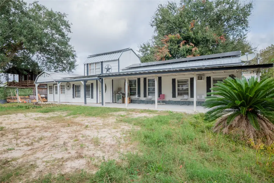 299 Mack Foster Street, Stowell, TX 77661 - Image #3