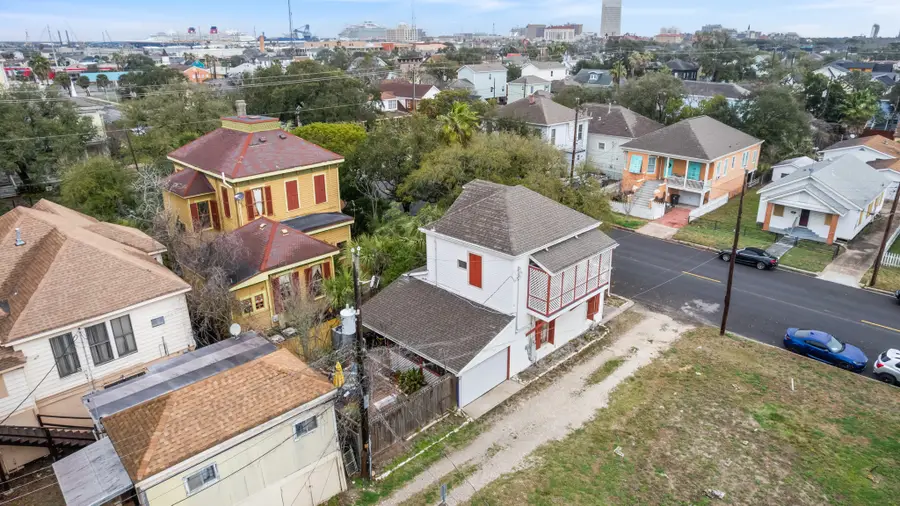 1211 33rd Street, Galveston, TX 77550 - #3