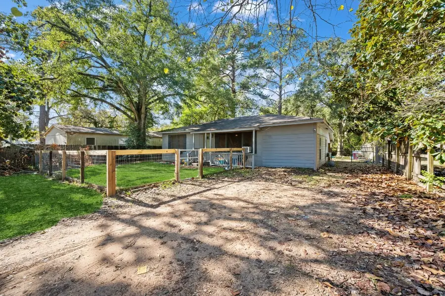 412 Dunnam Avenue, Cleveland, TX 77327 - #2