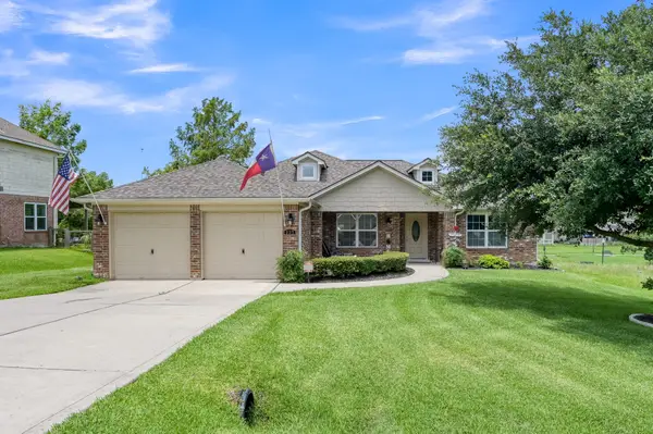 327 Cape Conroe Drive, Montgomery, TX 77356