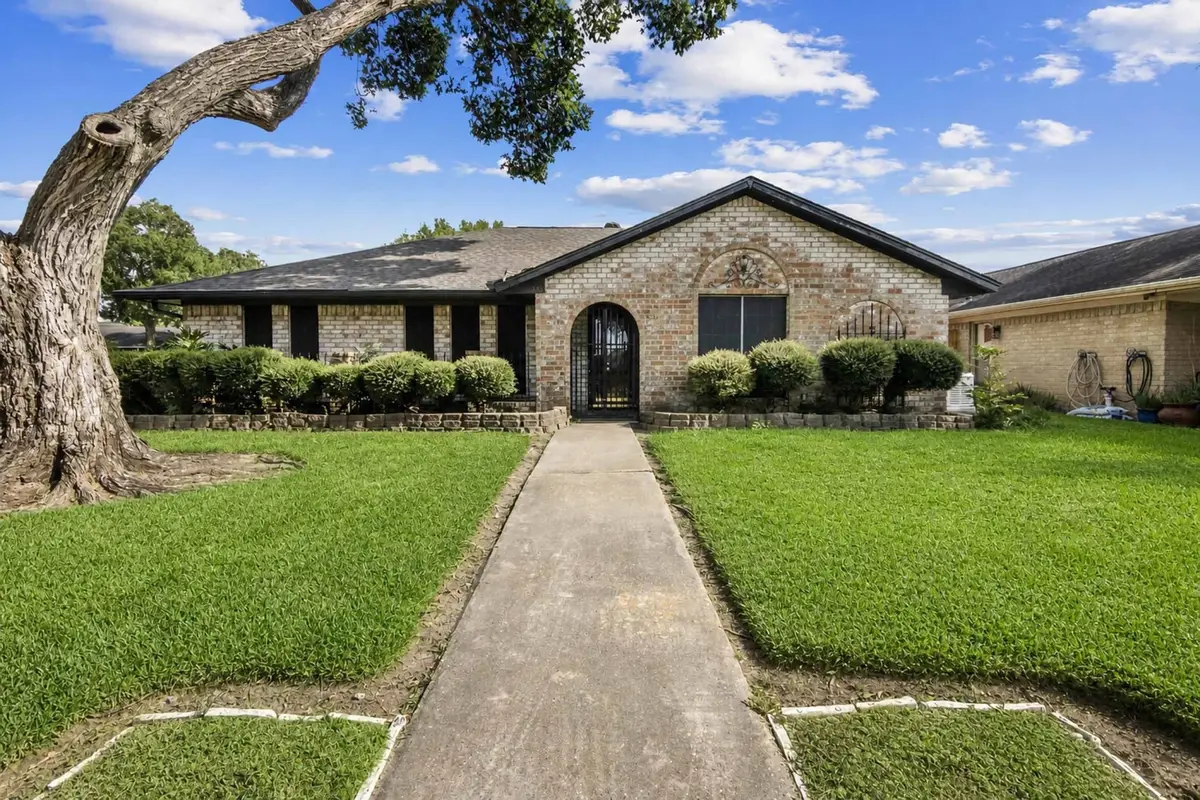 201 E Temperance Lane, Deer Park, TX 77536 - #1