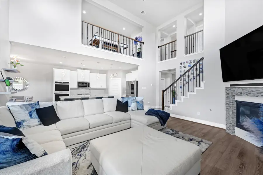 29235 Alpine Garden Drive, Katy, TX 77494 - Image #2