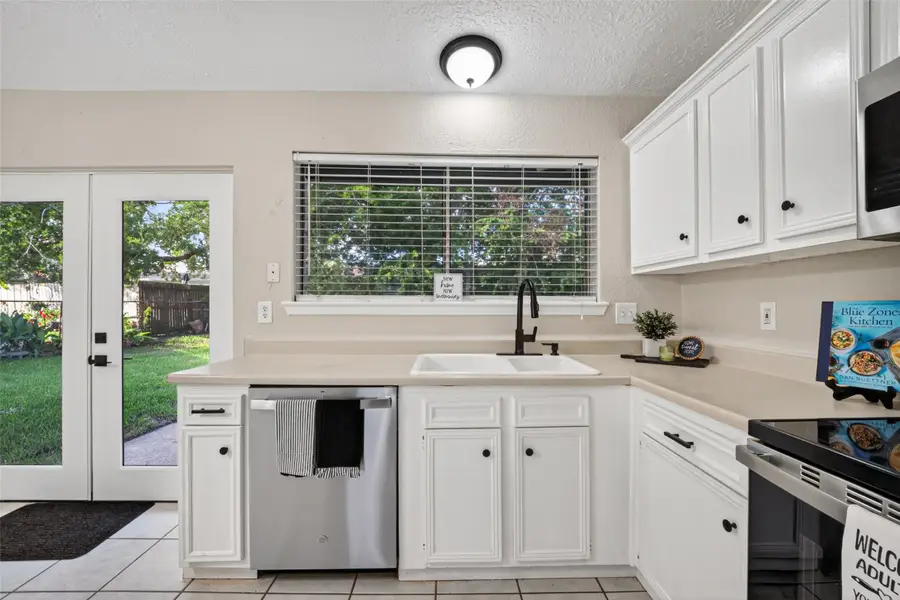 16615 Barcelona Drive, Friendswood, TX 77546 - #2