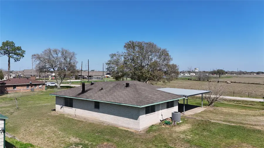 8820 Michael Street, East Bernard, TX 77435 - #2