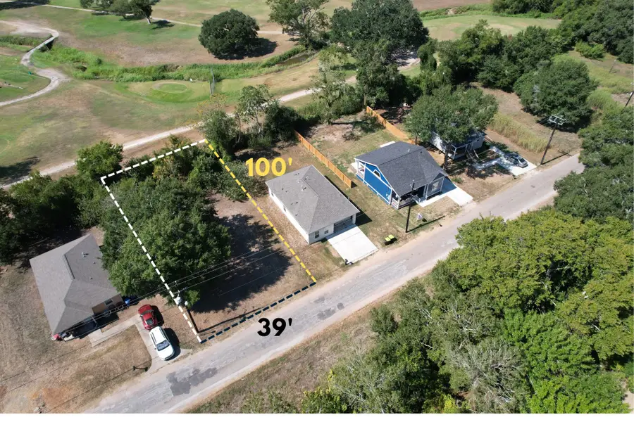 313 W A Street, Eagle Lake, TX 77434 - #2