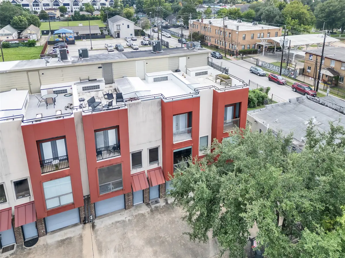 310 S Jensen Drive #2, Houston, TX 77003 - #1
