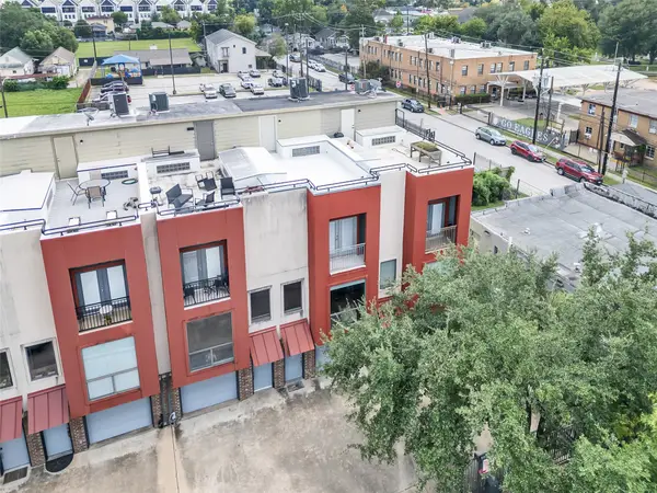 310 S Jensen Drive #2, Houston, TX 77003