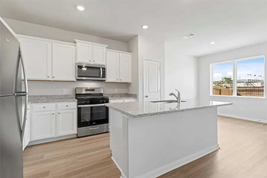 2554 Green Jasper Drive, Iowa Colony, TX 77583 - Image #3