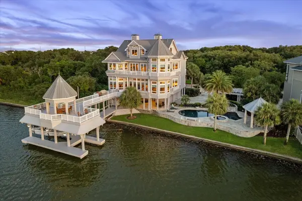 13415 Jibstay Court, Galveston, TX 77554