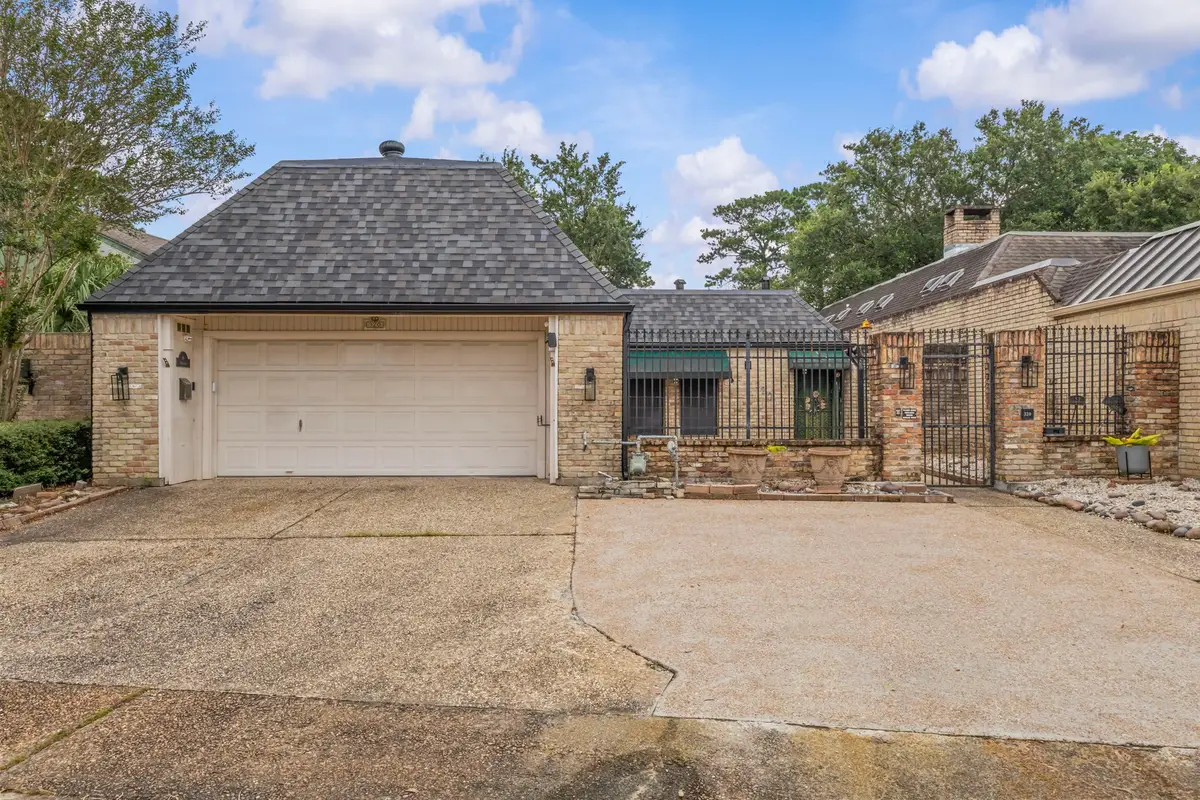 320 Summerwood Street, Beaumont, TX 77706 - #1