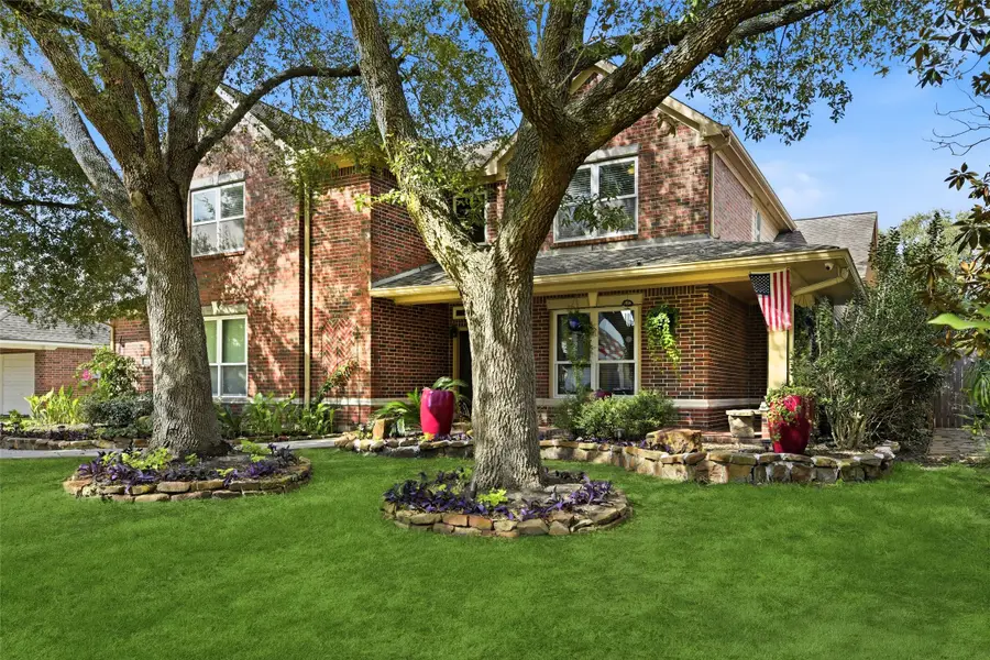 411 Crestwater Trail, Houston, TX 77082 - Image #2