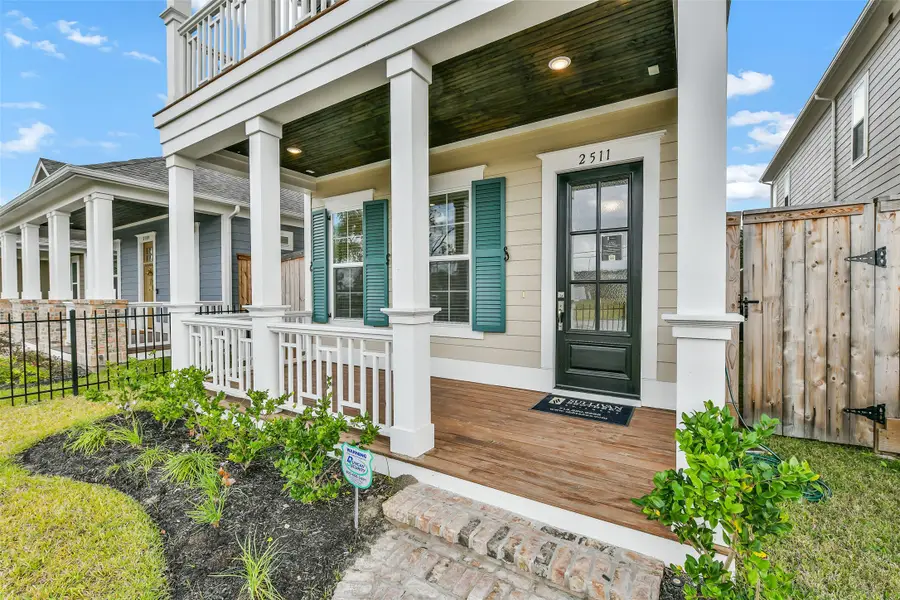 2511 S Houston Avenue, Pearland, TX 77581 - Image #3