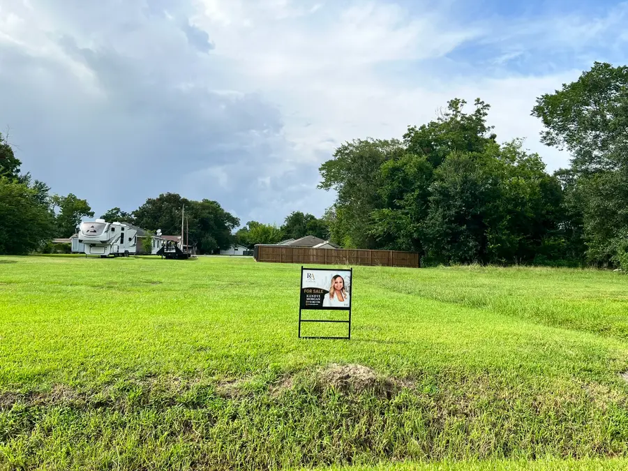 1960 Nora Street, Beaumont, TX 77705 - #2