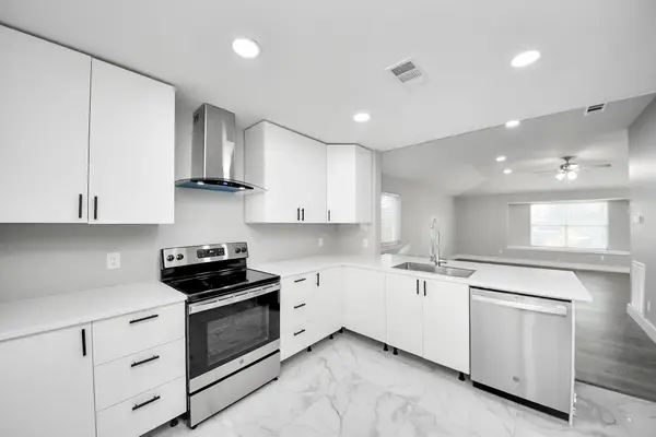 3842 Westmeadow Drive, Houston, TX 77082