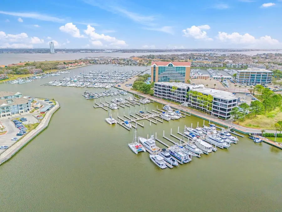 2385 Golden Shores Lane, League City, TX 77573 - Image #3