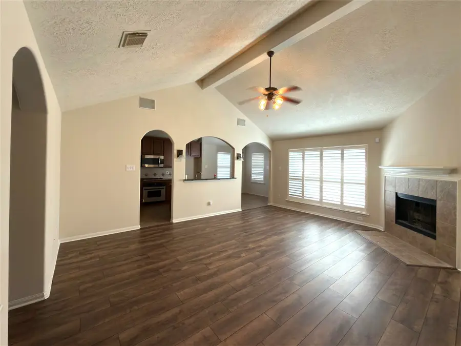 13102 Castlewind Lane, Pearland, TX 77584 - Image #3