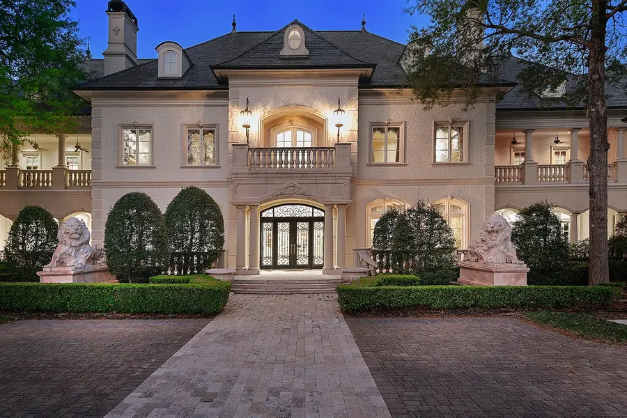88 W Grand Regency Circle, The Woodlands, TX 77382 - #3