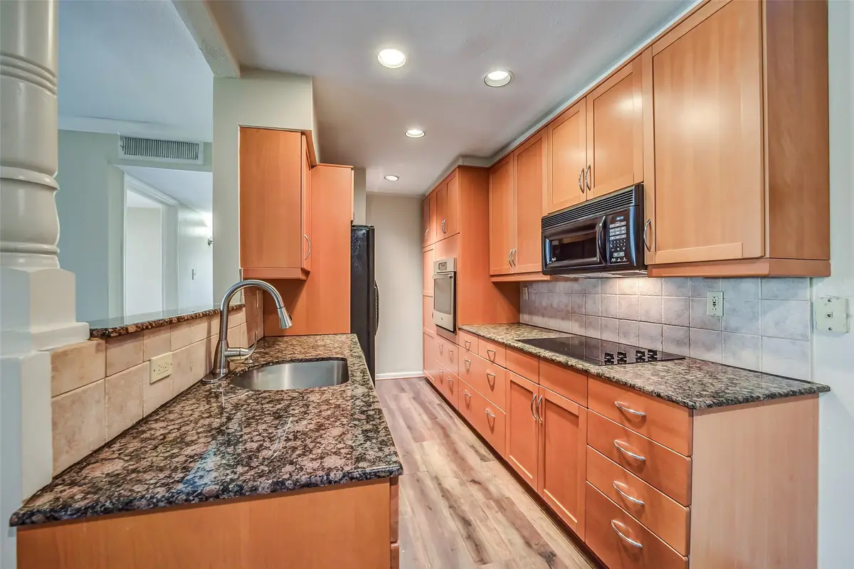 1601 S Shepherd Drive #2, Houston, TX 77019 - #1