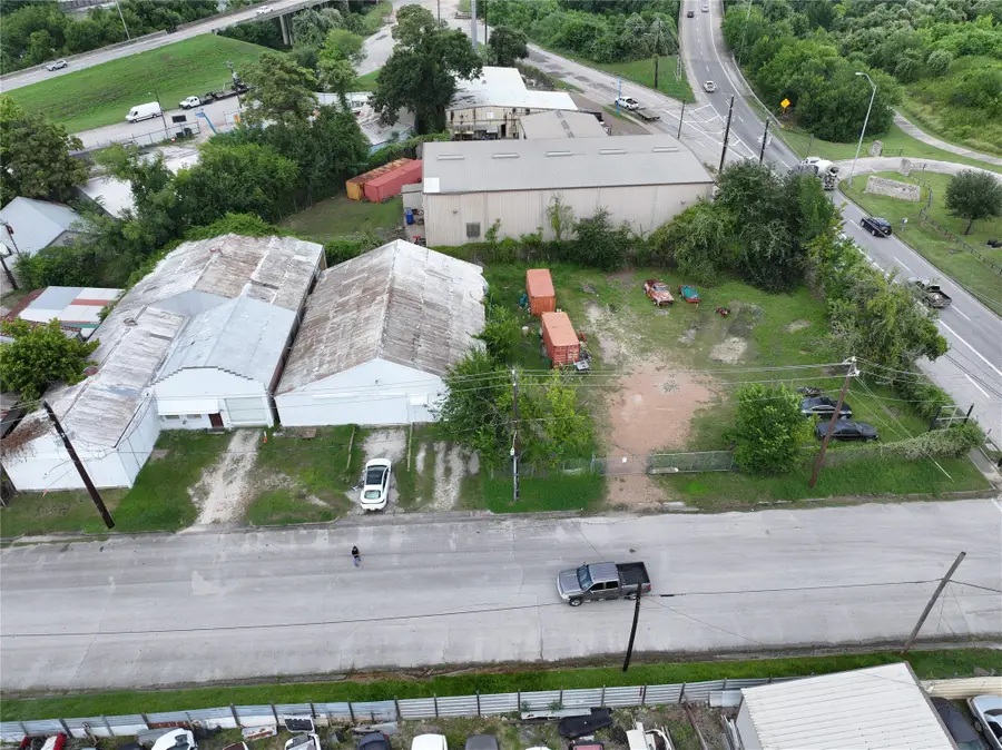 6839 Avenue W, Houston, TX 77029 - #2
