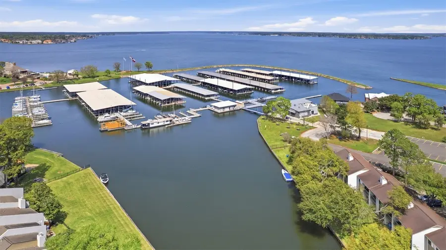 3914 Knollcrest Drive, Montgomery, TX 77356 - #2