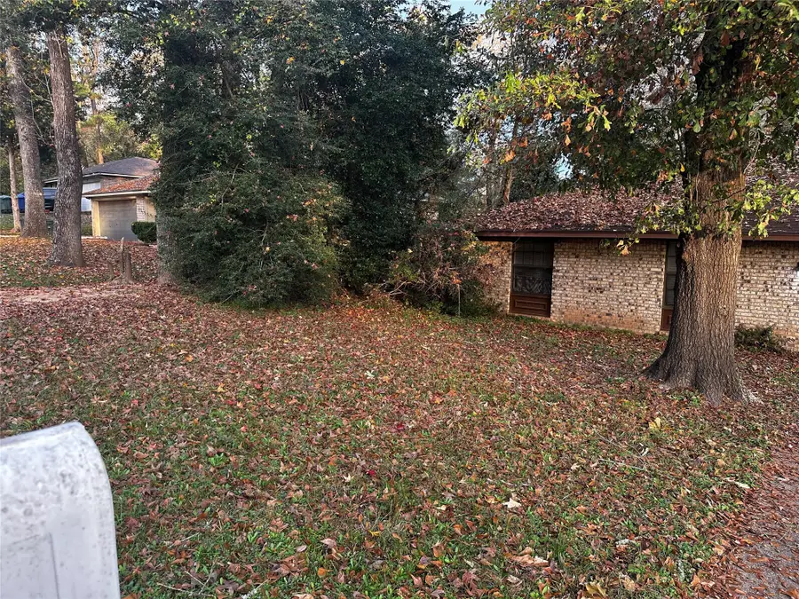 321 Olive Street, Huntsville, TX 77340 - Image #2