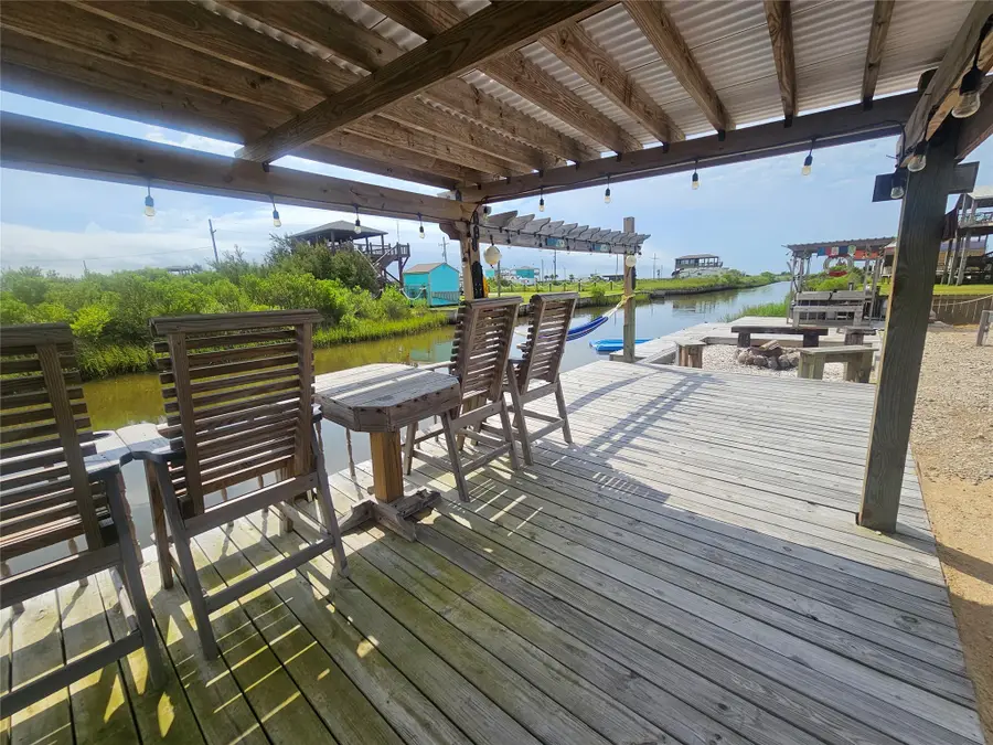 1072 Van Sant, Gilchrist, TX 77617 - Image #3