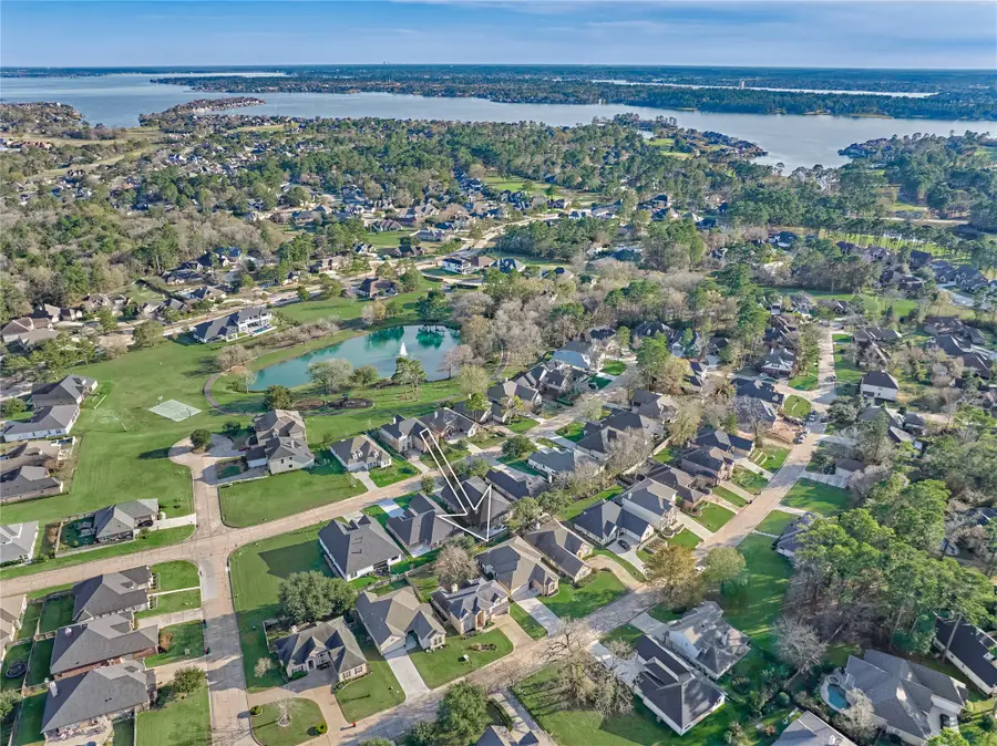 237 Blue Hill Drive, Montgomery, TX 77356 - Image #2