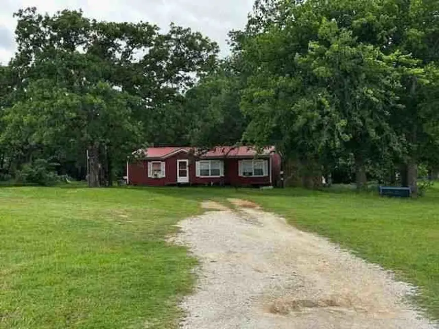 234 Salt Grass Circle, Poolville, TX 76487 - #2