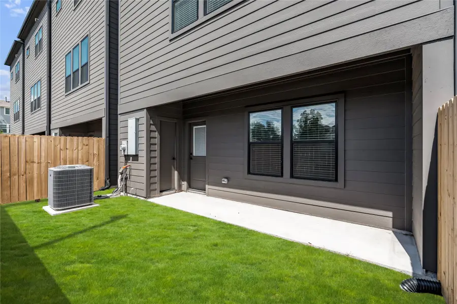 1614 Ojeman Road #J, Houston, TX 77055 - Image #3