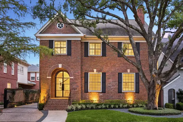 2724 Centenary Street, Houston, TX 77005