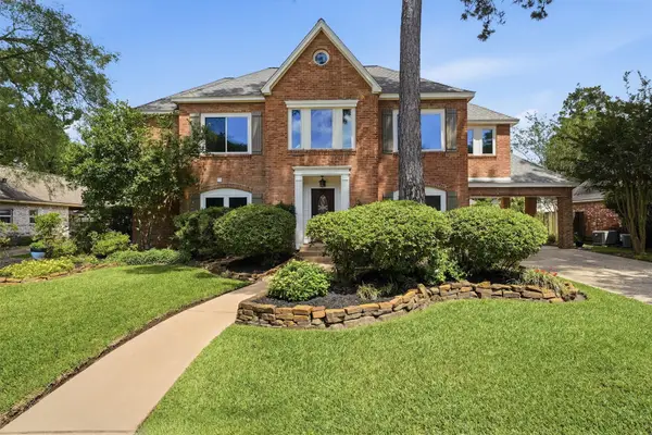 2814 Crystal Falls Drive, Kingwood, TX 77345