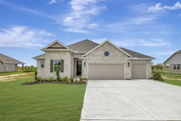 215 Dunovant Drive, Sealy, TX 77474