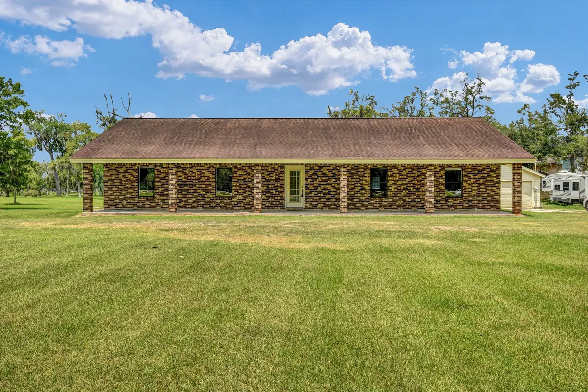 6192 County Road 803, Sweeny, TX 77480 - #1