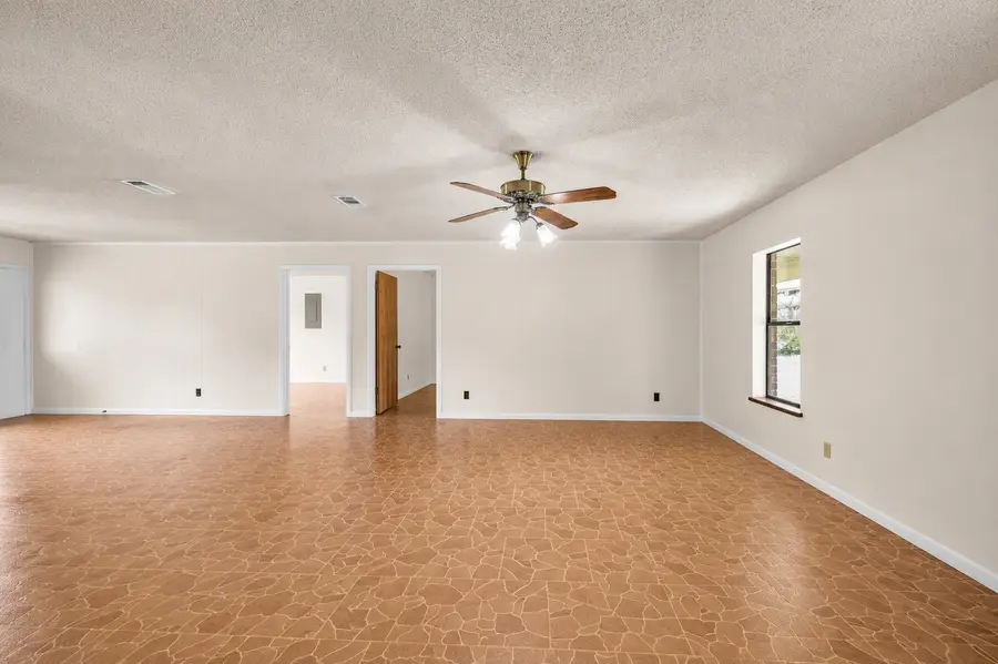 6192 County Road 803, Sweeny, TX 77480 - #3