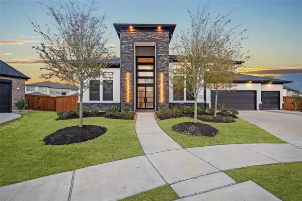 13822 Friarstone Pointe Drive, Cypress, TX 77433