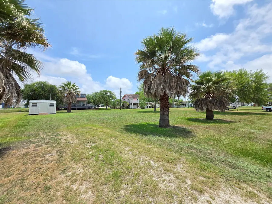 631 W Bayshore Drive, Palacios, TX 77465 - #2
