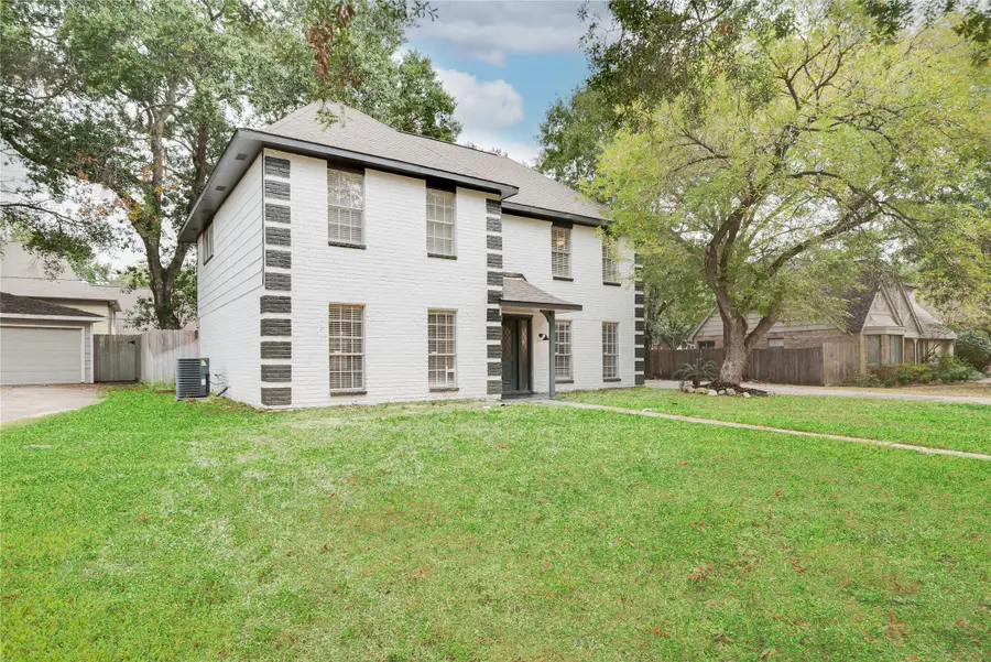 8306 Teakwood Forest Drive, Spring, TX 77379 - Image #2