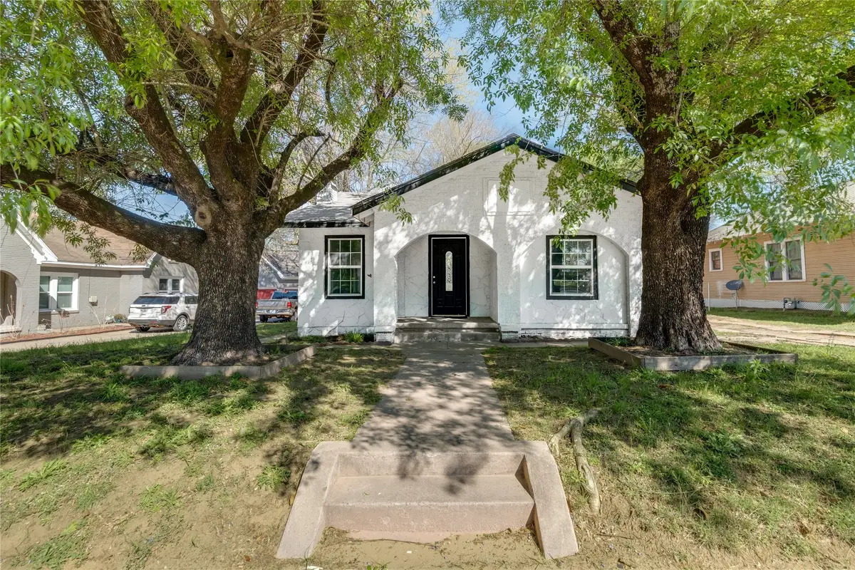 1106 W Rusk St Street, Jacksonville, TX 75766 - #1