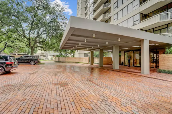 15 Greenway Plaza #18F, Houston, TX 77046