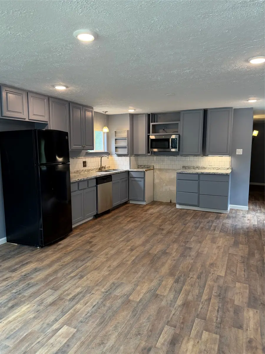 207 Robbie Road, Livingston, TX 77351 - #3