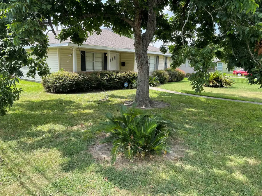 2303 Roy Circle, Houston, TX 77007 - Image #2