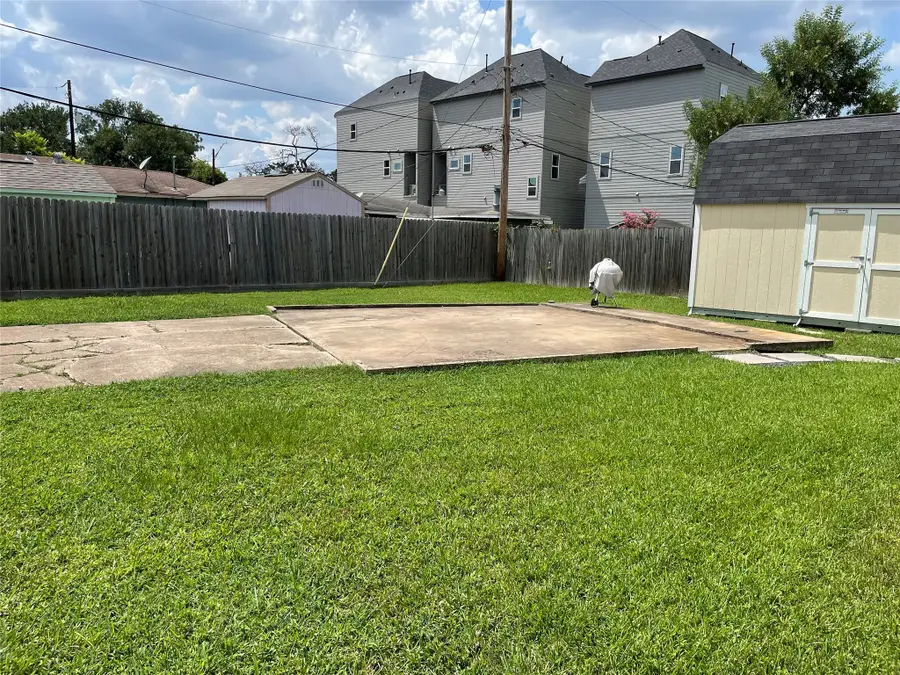2303 Roy Circle, Houston, TX 77007 - Image #3