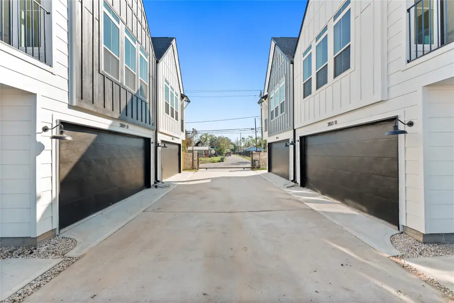 3107 Jensen Dr #A, Houston, TX 77026 - #2