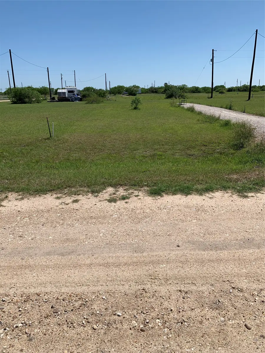 84 Seahorse, Palacios, TX 77465 - #2