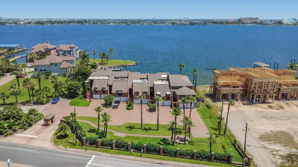 7109 Broadway Street, Galveston, TX 77554
