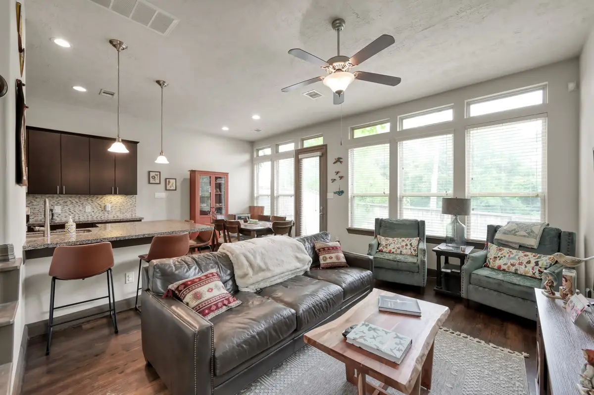 18 Aventura Place, Spring, TX 77389 - #1