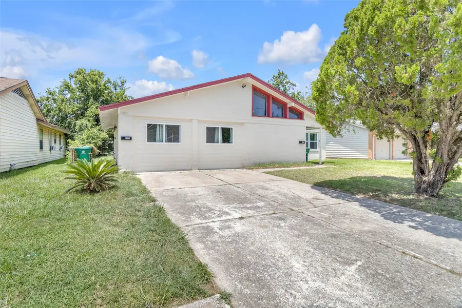 5815 Schevers Street #A-B, Houston, TX 77033 - Image #3