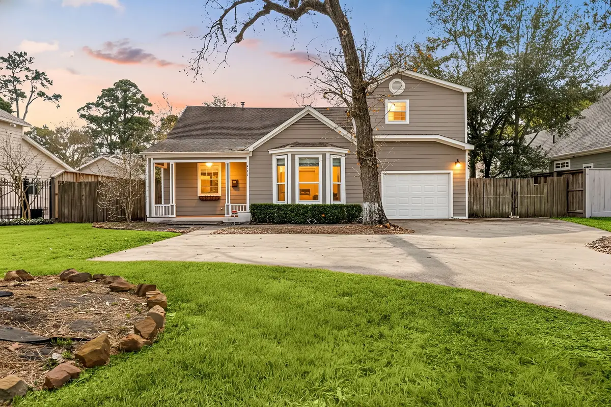 827 W 43rd Street, Houston, TX 77018 - Image #1